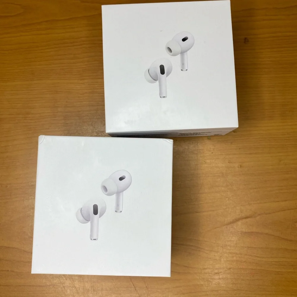 Apple AirPods Pro with MagSafe Charging Case - White